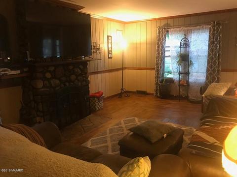 225 N Elm St, Ithaca, MI 48847 photo 12