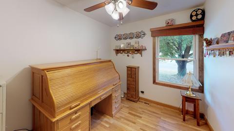 405 N Drive Dr E, Marshall, MI 49068 photo 9