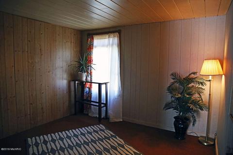 7180 N Walnut Ave, White Cloud, MI 49349 photo 12