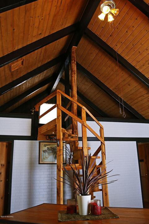 7180 N Walnut Ave, White Cloud, MI 49349 photo 9