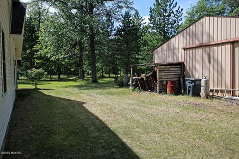 7180 N Walnut Ave, White Cloud, MI 49349 photo 37