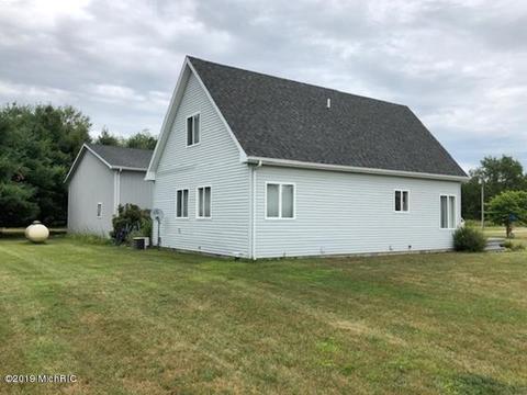 7465 N Johnson, Lakeview, MI 48850 photo 3