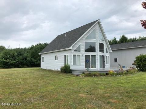 7465 N Johnson, Lakeview, MI 48850 photo 2