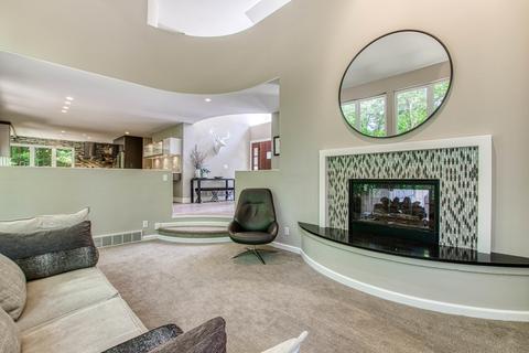 8249 Fulton St E, Ada, MI 49301 photo 9