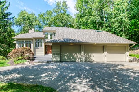 8249 Fulton St E, Ada, MI 49301 photo 3