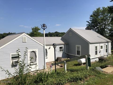 4633 Newell Dr, Reading, MI 49274 photo 3