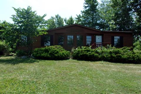 15 W Sisson Rd, Freeport, MI 49325 photo 1