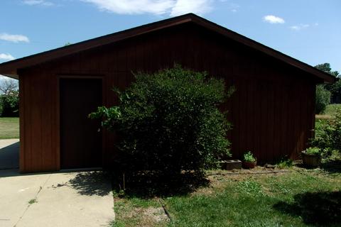 15 W Sisson Rd, Freeport, MI 49325 photo 7