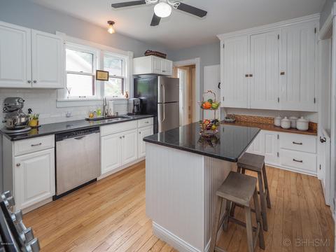 211 S Marshall Ave, Marshall, MI 49068 photo 18