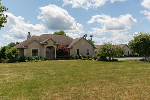 13520 E O Ave, Climax, MI 49034 photo 2