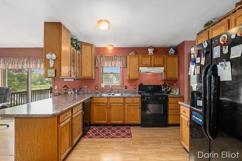 5265 Belding Rd, Belding, MI 48809 photo 11