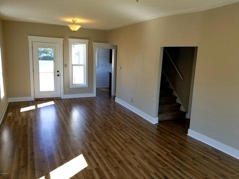110 E Liberty St, Belding, MI 48809 photo 9