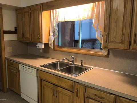 704 E Spring St, Whitehall, MI 49461 photo 6