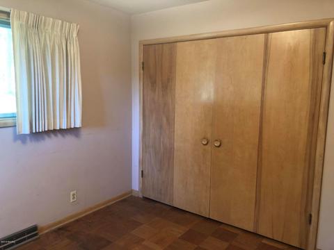 704 E Spring St, Whitehall, MI 49461 photo 12
