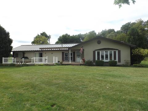 8430 Sun Set Rd, Reading, MI 49274 photo 1