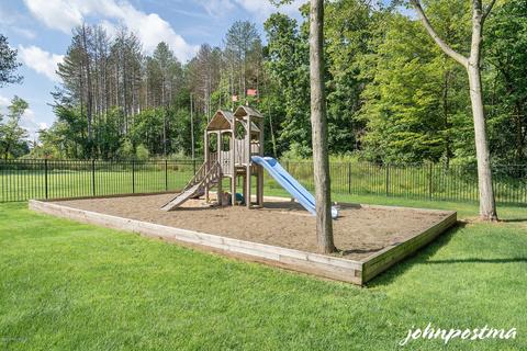 2487 Sturbridge Dr SE, Ada, MI 49301 photo 54