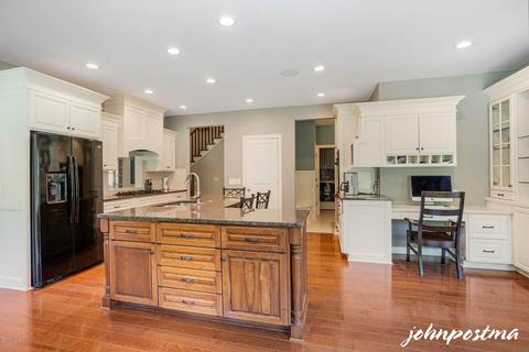 2487 Sturbridge Dr SE, Ada, MI 49301 photo 19
