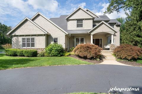 2487 Sturbridge Dr SE, Ada, MI 49301 photo 2