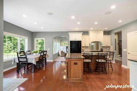 2487 Sturbridge Dr SE, Ada, MI 49301 photo 20