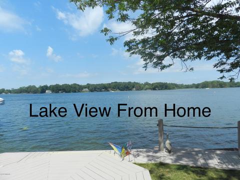 10822 Long Point Dr, Plainwell, MI 49080 photo 2