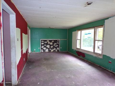 6411 E Baseline Rd, Mount Pleasant, MI 48858 photo 6