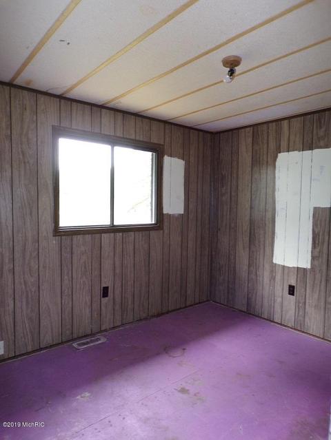 6411 E Baseline Rd, Mount Pleasant, MI 48858 photo 10