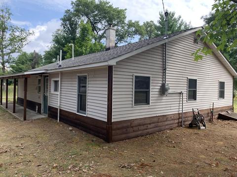535 Weldon Dr, Marion, MI 49665 photo 4