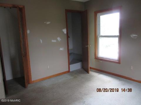 4212 Cedar St, Dorr, MI 49323 photo 7