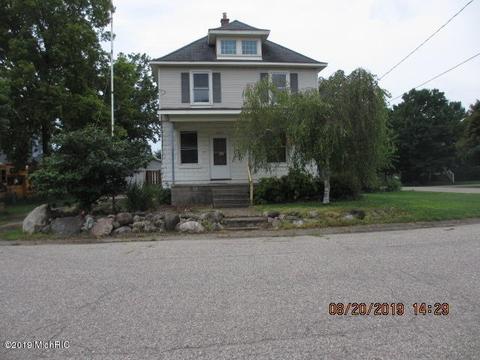 4212 Cedar St, Dorr, MI 49323 photo 1