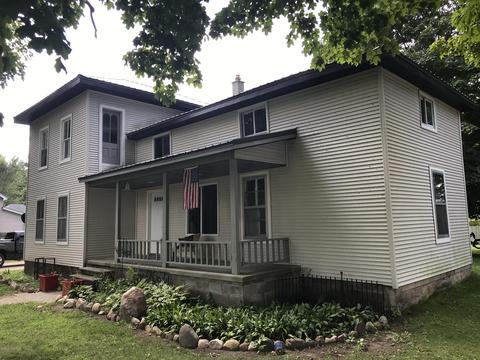231 S Robinson St, Lyons, MI 48851 photo 1