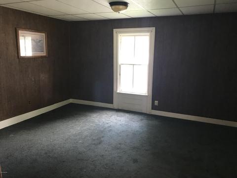 231 S Robinson St, Lyons, MI 48851 photo 7