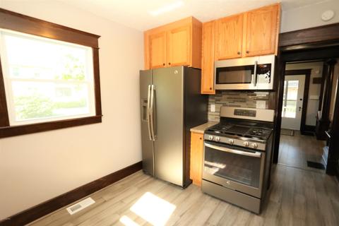 517 S Hooker Ave, Three Rivers, MI 49093 photo 14