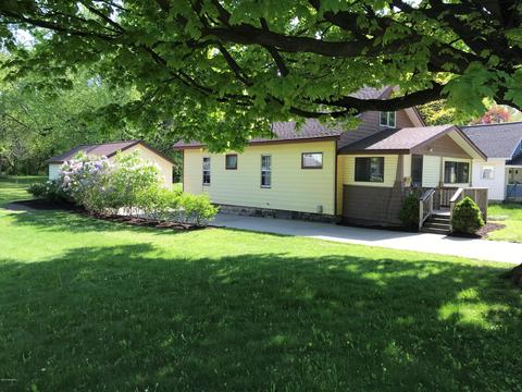 519 E Johnson St, Hart, MI 49420 photo 1