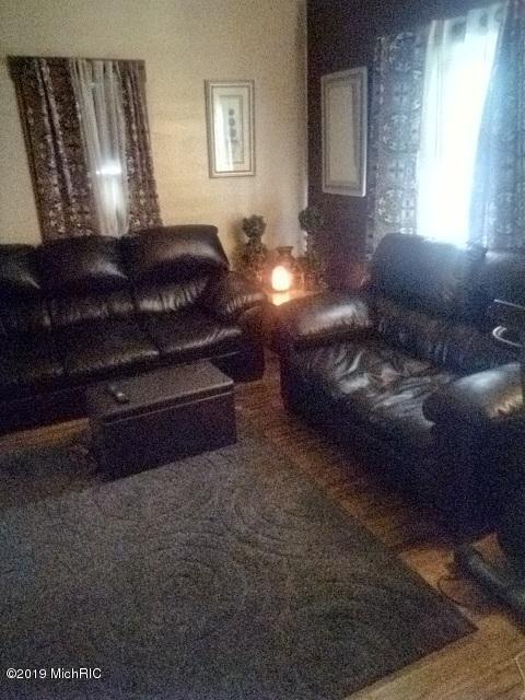 513 Eighth St, Three Rivers, MI 49093 photo 8