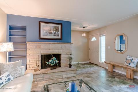 208 Elm St, Spring Lake, MI 49456 photo 6