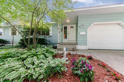 208 Elm St, Spring Lake, MI 49456 photo 1