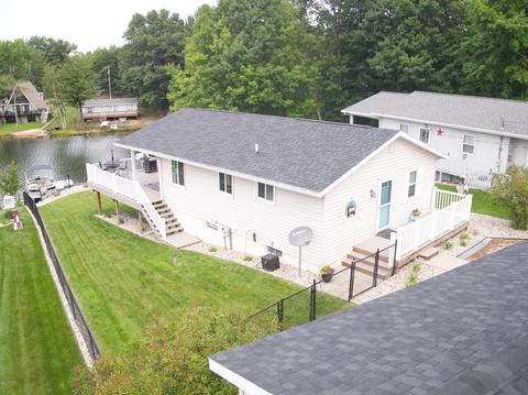 8012 Arrowhead Dr, Mears, MI 49436 photo 3
