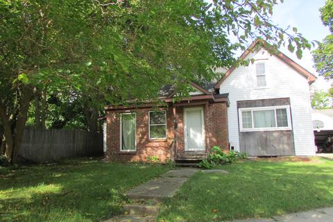 409 Ionia St, Belding, MI 48809 photo 1