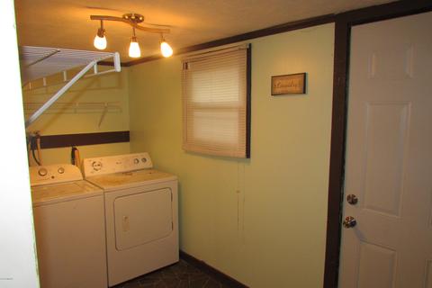 409 Ionia St, Belding, MI 48809 photo 10