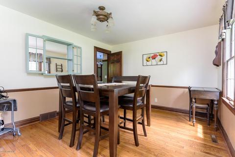 436 Midlakes Blvd, Plainwell, MI 49080 photo 10