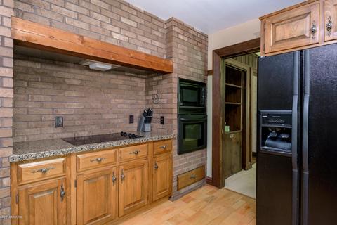 436 Midlakes Blvd, Plainwell, MI 49080 photo 15