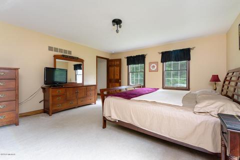 436 Midlakes Blvd, Plainwell, MI 49080 photo 22