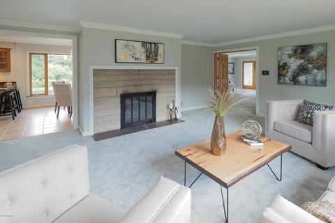 12287 E G Ave, Augusta, MI 49012 photo 6