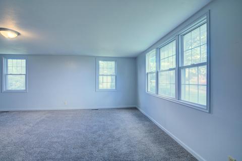 3976 38th St, Hamilton, MI 49419 photo 3