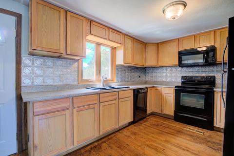3976 38th St, Hamilton, MI 49419 photo 9