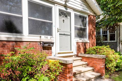 716 Wayne St, St. Joseph, MI 49085 photo 3