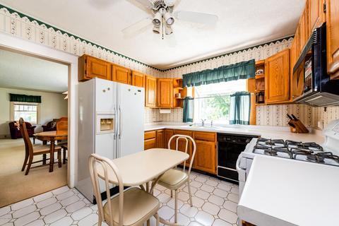 716 Wayne St, St. Joseph, MI 49085 photo 11