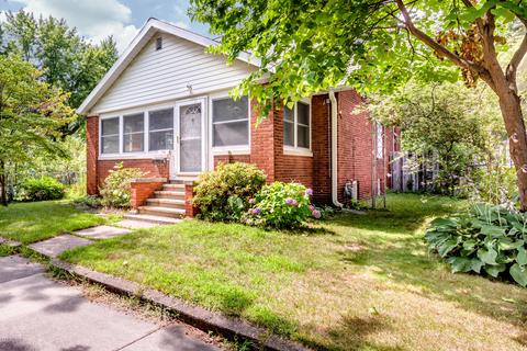 716 Wayne St, St. Joseph, MI 49085 photo 1