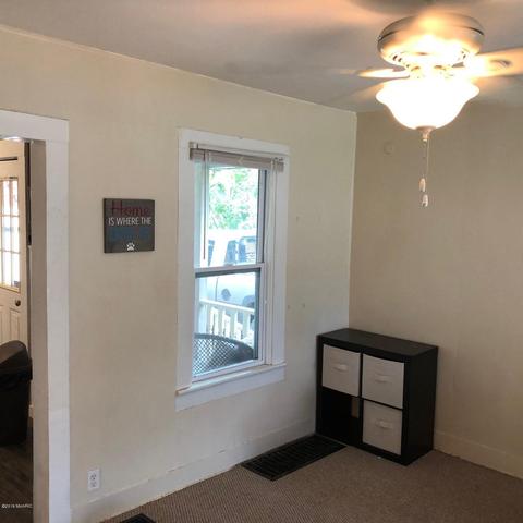 514 S Main St, Plainwell, MI 49080 photo 8
