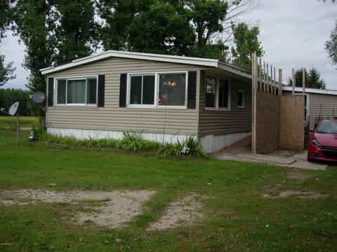 2775 Keith Rd, Brethren, MI 49619 photo 2